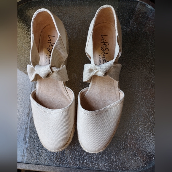 NEW Life Stride Kascade Wedge Espadrille 1 3/4" Heel Almond 6.5 New w/o Box - Picture 8 of 14